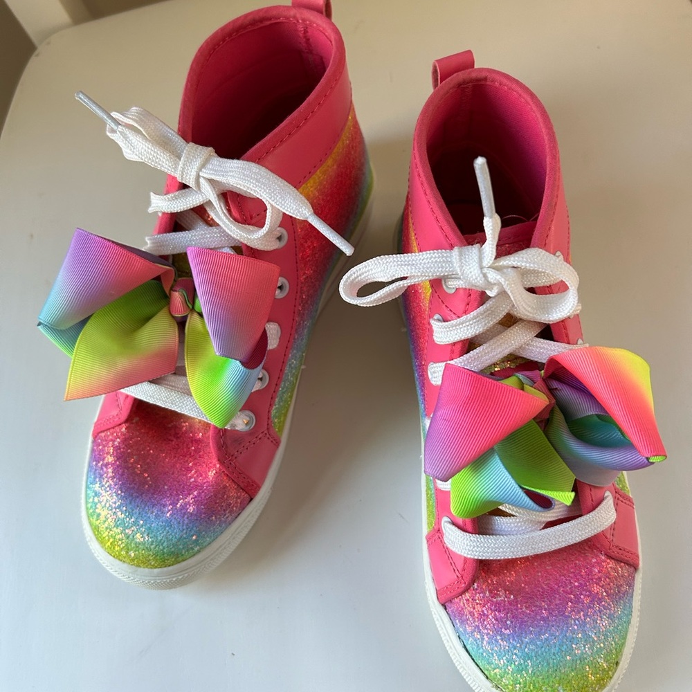 Girls JoJo sneakers size 3